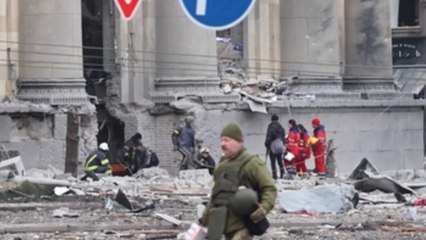 Rusia comienza a bombardear Kiev y se ensaña con Járkov