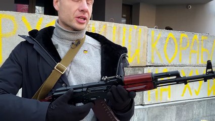 Las milicias se preparan para el asalto de Kiev: "Estamos listos para dar la vida por Ucrania"