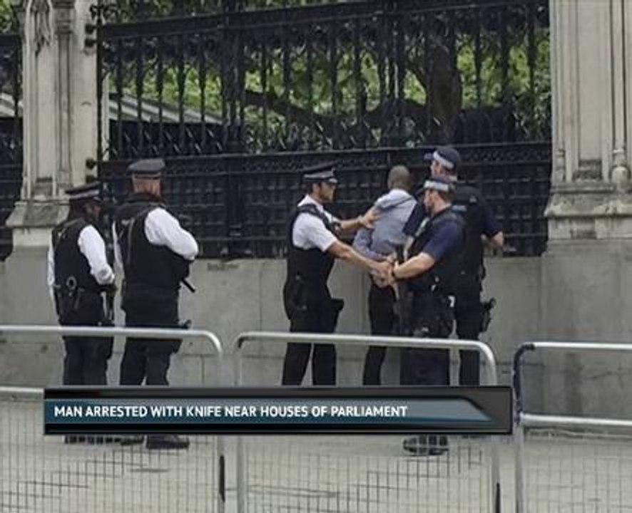 Man arrested with knife near houses of parliament - Video Dailymotion