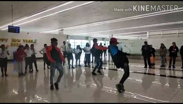 رقصة الهولا وسياحة الرقص وأغرب طرق استقبال الأفواج السياحية في العالم