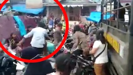 Penertiban PKL di Sumut, Satpol PP Dorong Anak Pedagang Ikan