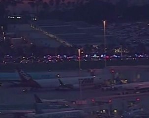 Police in standoff with armed man at Orlando airport