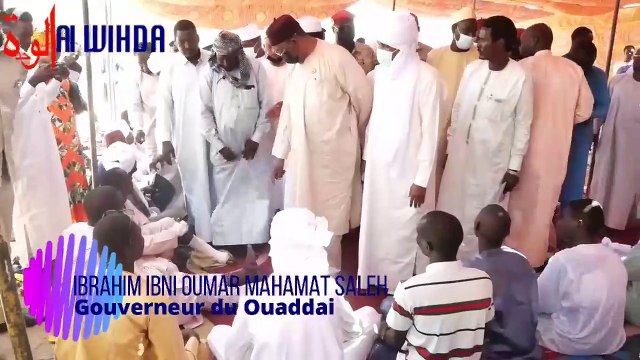 Tchad : le gouverneur du Ouaddaï Ibrahim Ibni Oumar rend visite à des blessés à l'hôpital