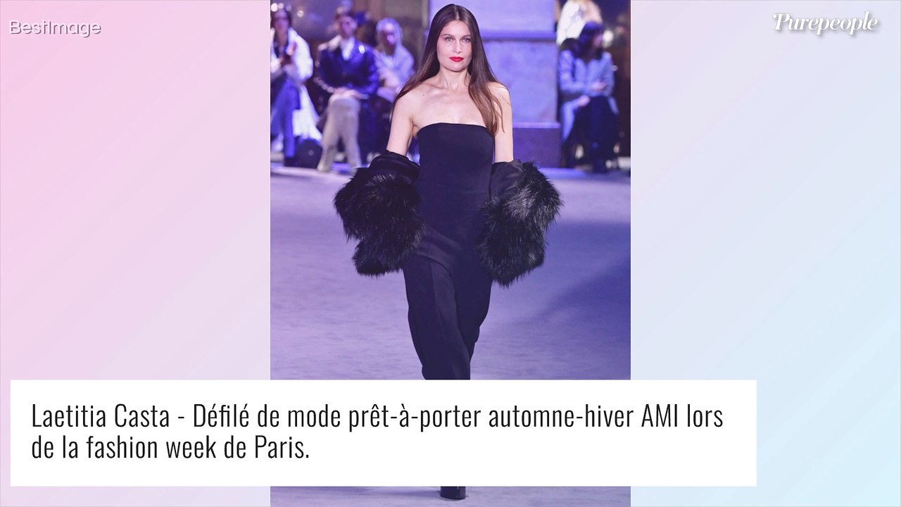 Laetitia Casta : Confidences sur ses "premières expériences sexuelles"... avec une femme !