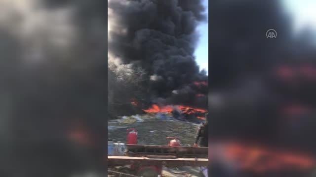 Eyüpsultan'da fabrika bahçesinde çıkan yangın söndürüldü