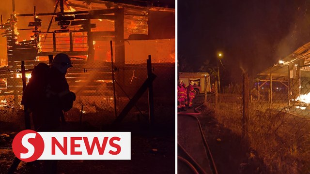 Three die after fire razes two houses in Sibu