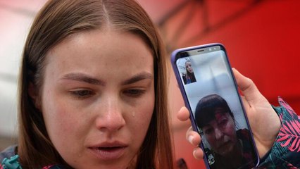Ukrayna'da tuvalete sığınan annesiyle konuşan Yulia'nın gözyaşları