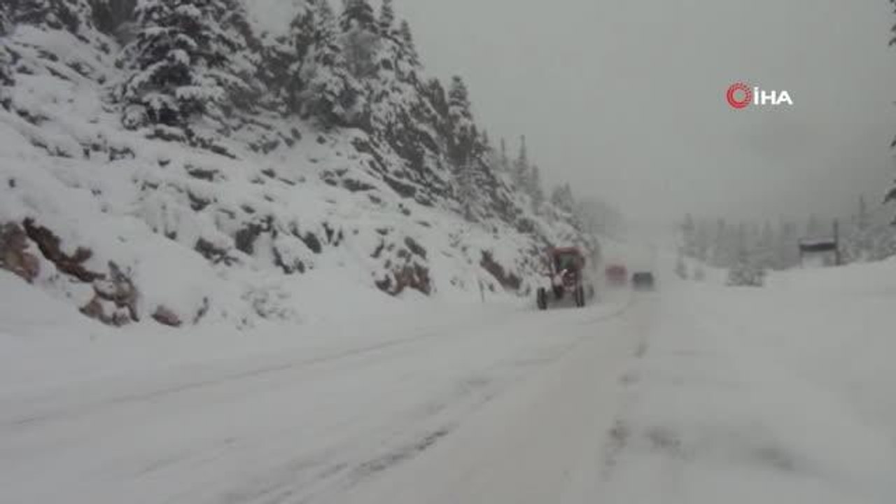 Antalya-Konya karayolunda kar yağışı başladı