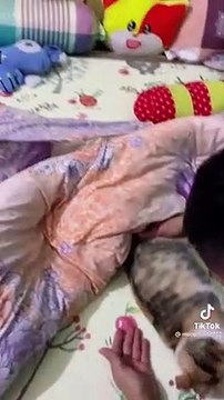 Idol Thị Mướp được bố cưng chiều hết nấc