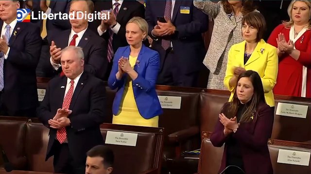 Biden anuncia que Estados Unidos cierra su espacio aéreo a los aviones rusos