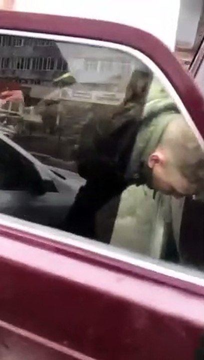 أول عملية تبادل أسرى بين روسيا وأوكرانيا