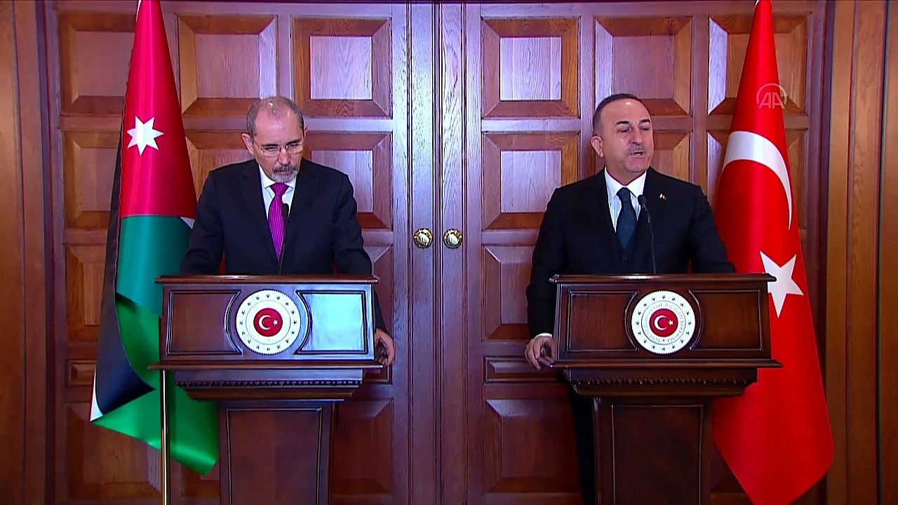 Bakan Çavuşoğlu: Suriyelilerin dönmesi konusunda çalışıyoruz