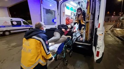 Eşi darbetti, şişledi, bıçakladı: Komşularına sığındı