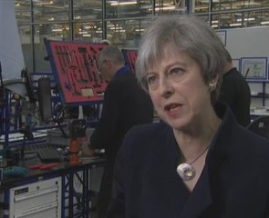 Theresa May rayu pengundi beri beliau mandat besar