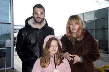 UKRAYNA'DAN RUS EŞİYLE ANA VATANA GELEN GRAFİKER: ÇOCUKLA YERİN 3 METRE ALTINDA KALDIK