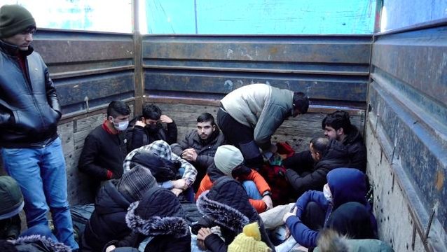 Banker Bilo filmi gerçek oldu, göçmenleri Büyükçekmece'de bıraktılar