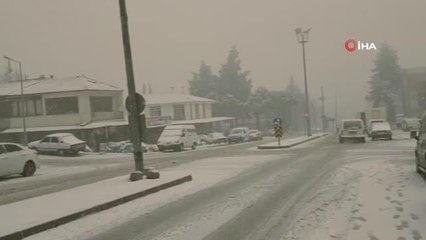 Baharın ilk günlerinde yağan kar üreticileri memnun etti