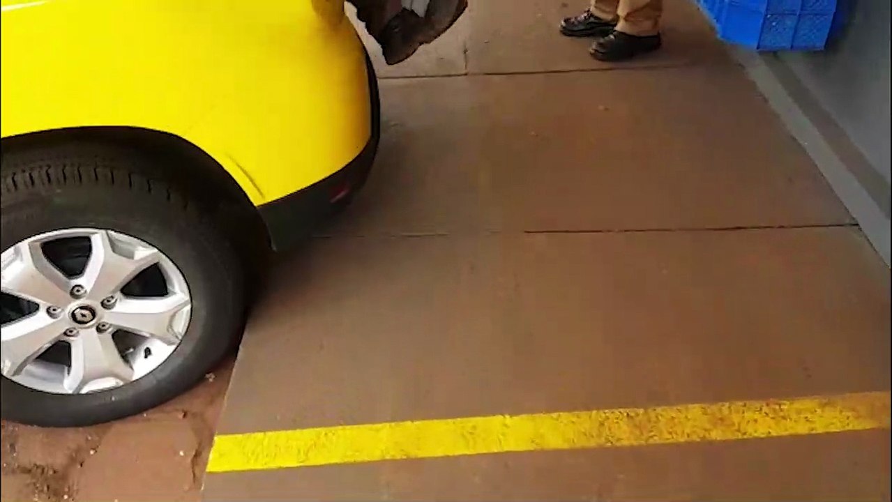 Homem que era procurado pela Justiça pelos crimes de associação à prostituição e favorecimento à prostituição é detido pela PM