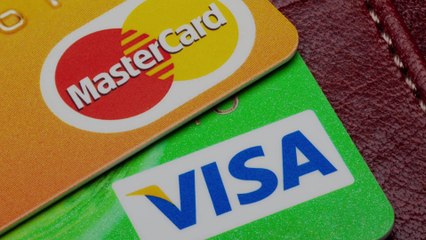 Скачать видео: Sanciones bloquean las redes de Visa y Mastercard de algunos bancos rusos