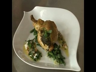 L'atelier des Chefs : le suprême de poulet contisé au pistou et à la sauce vierge