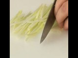 L'atelier des Chefs : couper un poireau en julienne