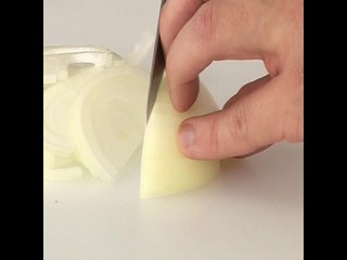 L'atelier des Chefs : émincer des oignons