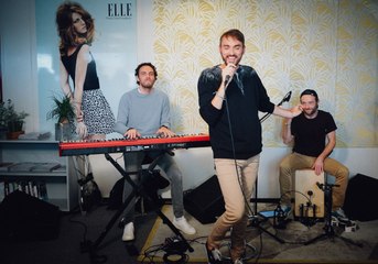 ELLE LIVE #24 : Christophe Willem chante à la rédaction