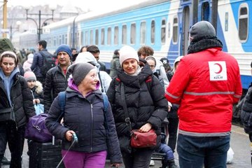 Türk vatandaşları Kiev'de yaşanan insani krizi, Kızılay ekipleriyle paylaştı