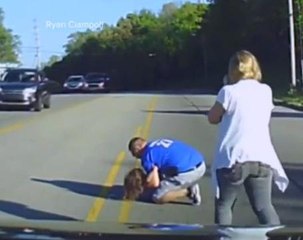 Dashcam records a child's fall from a moving bus