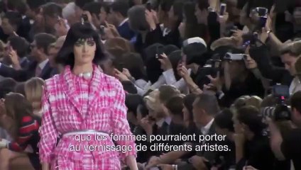 Interview : Karl Lagerfeld décrypte sa collection en vidéo