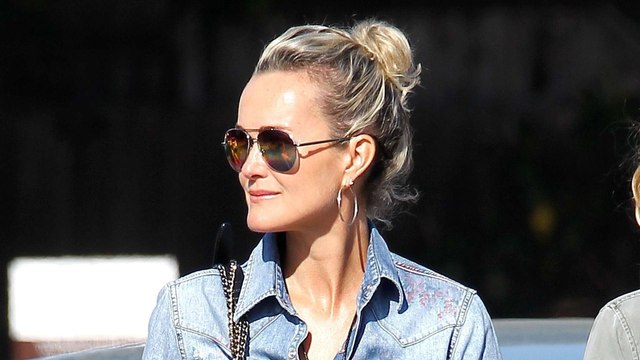 Laeticia Hallyday, profite de son séjour parisien pour faire poser de nouvelles extensions capillaires
