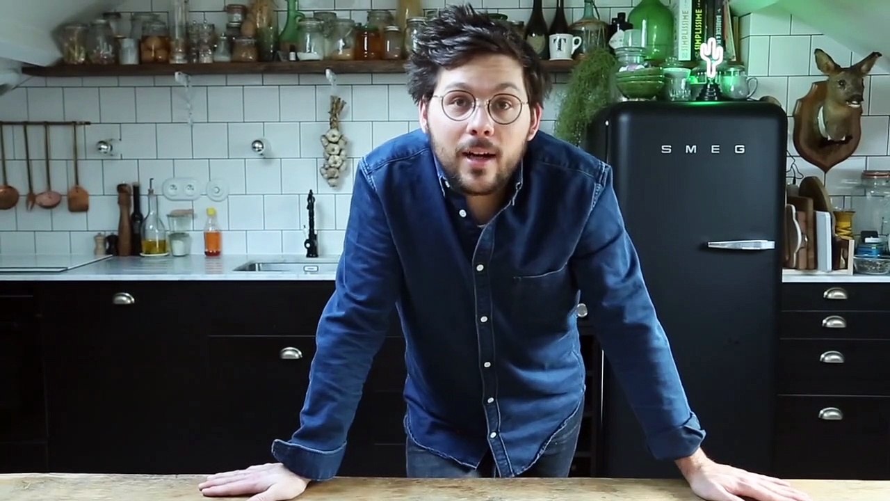 DIY déco : comment réaliser une étagère lumineuse ?