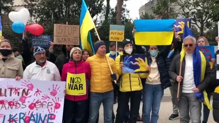 Palermo: "Basta guerra", sit-in degli ucraini davanti al consolato russo