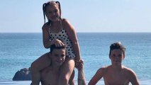 Les enfants Beckham en vacances : le maillot de bain craquant de Harper