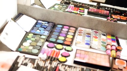 Dans les coulisses du shooting beauté de ELLE : « Annoncez la couleur ! »