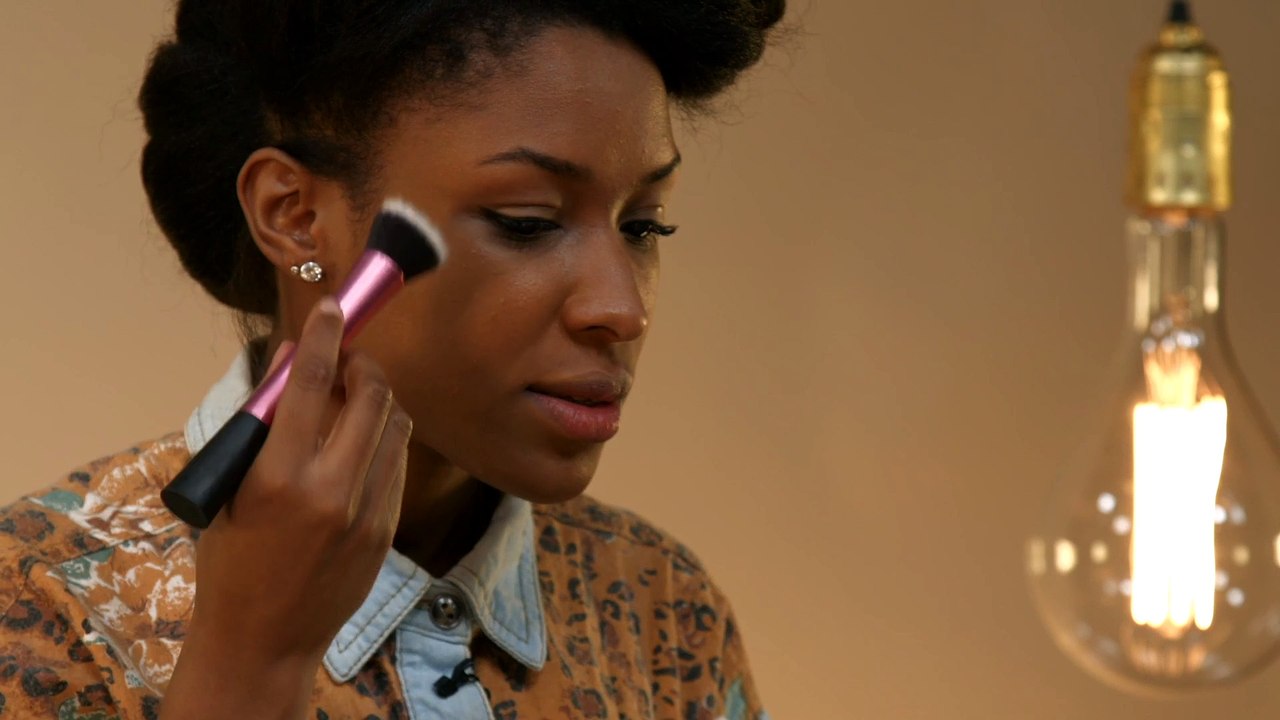 Beauté ethnique : comment choisir et appliquer son fond de teint ?