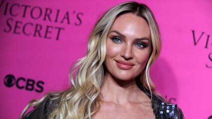 Candice Swanepoel : « Je n’ai pas honte de montrer mon ventre d’après grossesse »