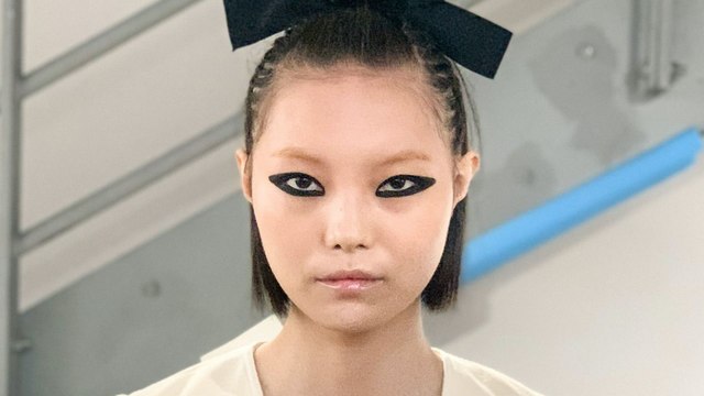 Giambattista Valli : Reproduisez le Beauty look du défilé Printemps-été 2021