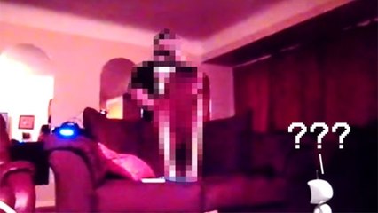 PS4 : un couple utilise la caméra de la Playstation 4 pour diffuser leurs ébats