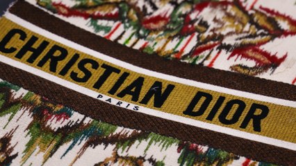 Chez Dior, mise en lumière de l’ikat et du chiné, deux savoir-faire exceptionnels