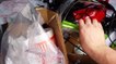 Insolite : Un joueur fouille les poubelles d'un magasin de jeux vidéo et fait une découverte affligeante