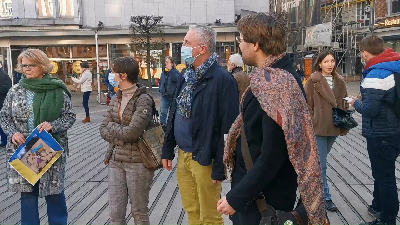 Namur : manifestation en soutien aux Ukrainiens sur la Place d'Armes