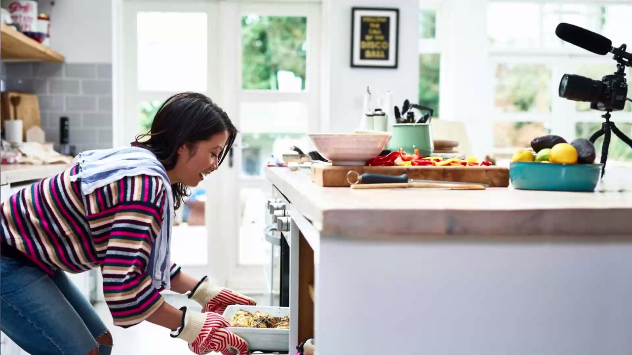 Life Hack: Viele nutzen die Fußlade unter dem Ofen falsch