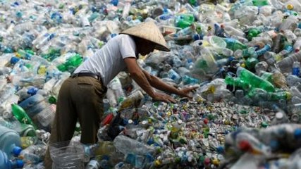 This is the scary amount of plastic we eat every week