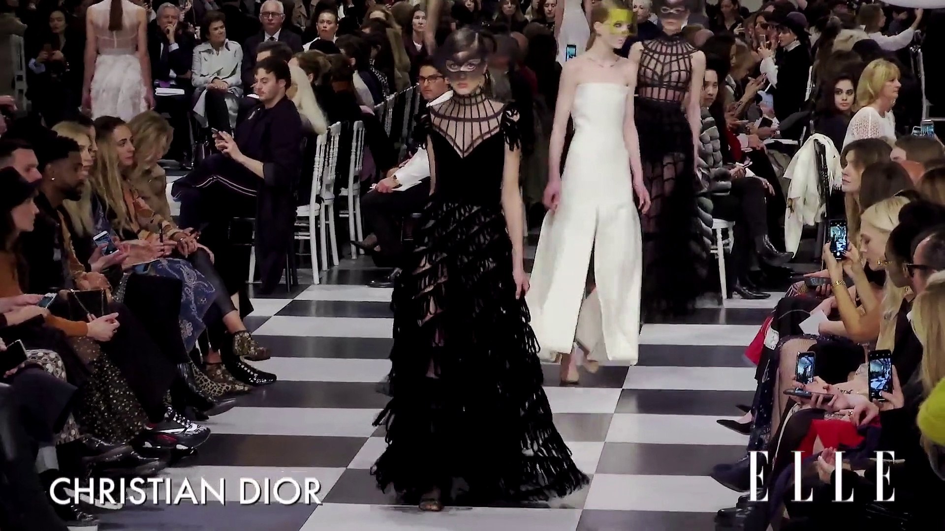 Défilé Christian Dior Haute Couture Printemps-Eté 2018 - Vidéo Dailymotion
