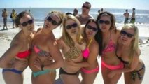 This photo of a group of friends in bikinis went viral—can you see why?