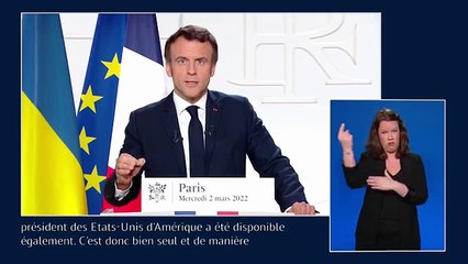 Emmanuel Macron : « Nous ne sommes pas en guerre avec la Russie »