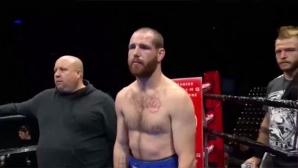 Clay Collard And Raymond Guajardo Go Blow For Blow In A Match For The Ages (Video)