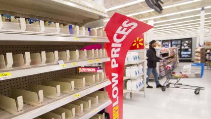 Unafraid of coronavirus, one man decided to go on a licking spree in a Walmart in America