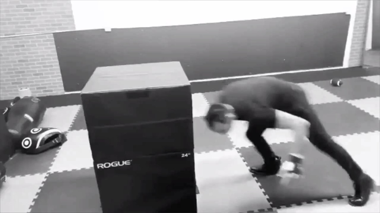 Sean O'Malley perfectly parodies Tony Ferguson's bizarre training techniques on Instagram